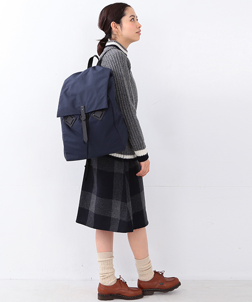 BEAMS BOY(ビームスボーイ)の「BEAMS BOY / LIGHT DAYPACK(バックパック/リュック・レディース・ブラック/ネイビー・ONE SIZE)」の14枚目の写真