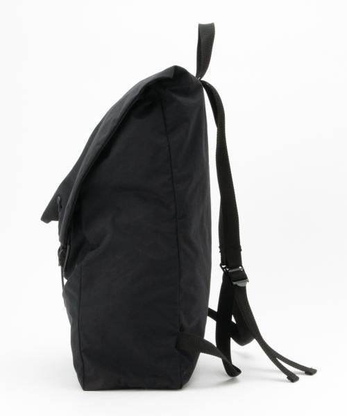 BEAMS BOY(ビームスボーイ)の「BEAMS BOY / LIGHT DAYPACK(バックパック/リュック・レディース・ブラック/ネイビー・ONE SIZE)」の9枚目の写真