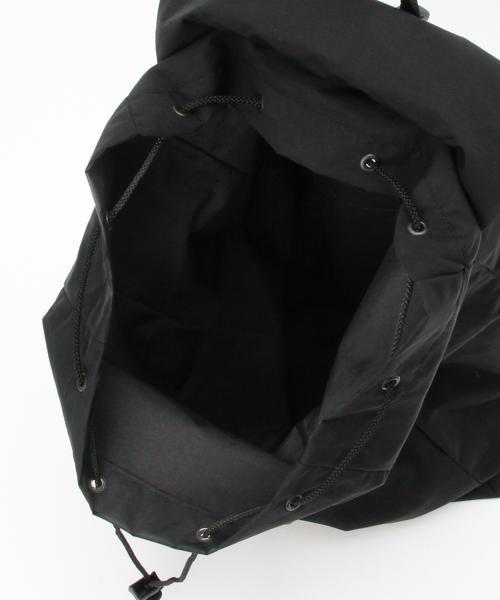 BEAMS BOY(ビームスボーイ)の「BEAMS BOY / LIGHT DAYPACK(バックパック/リュック・レディース・ブラック/ネイビー・ONE SIZE)」の12枚目の写真