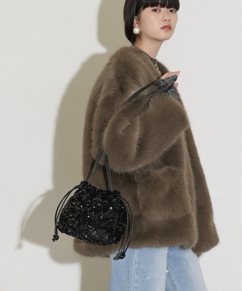 THE YOn（ザヨン）の「スパンコールドローストリングミニバッグ（ハンドバッグ・レディース・ブラック/シルバー・FREE）」の2枚目の写真