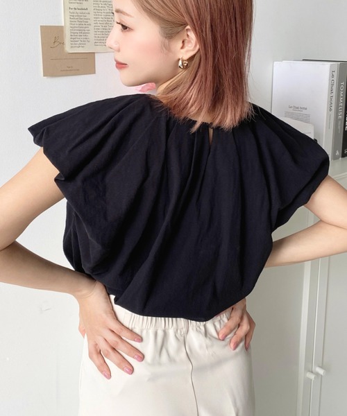 moment+(モーメントプラス)の「コットンワッシャーバルーンスリーブタックブラウス(シャツ/ブラウス・レディース・オフホワイト/ナチュラル/ブラック/ラベンダー/サックスブルー・M/L)」の14枚目の写真