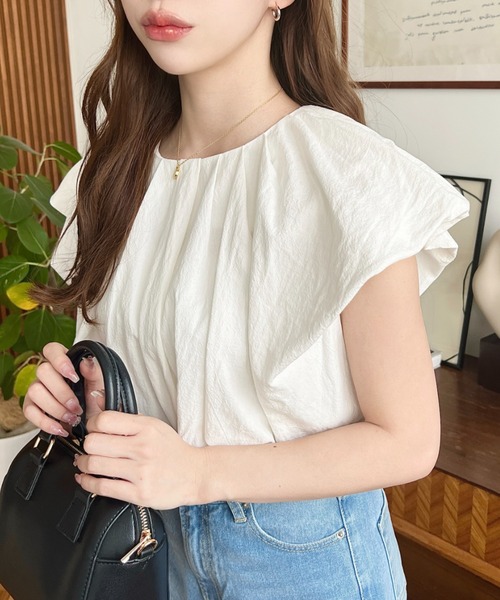 moment+(モーメントプラス)の「コットンワッシャーバルーンスリーブタックブラウス(シャツ/ブラウス・レディース・オフホワイト/ナチュラル/ブラック/ラベンダー/サックスブルー・M/L)」の15枚目の写真