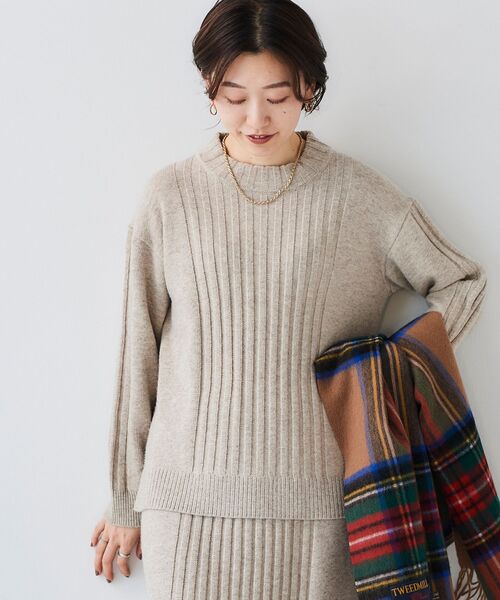 le.coeur blanc（ルクールブラン）の「ボトルネックリブデザインニット（ニット/セーター・レディース・ブラウン/ベージュ・38）」の2枚目の写真