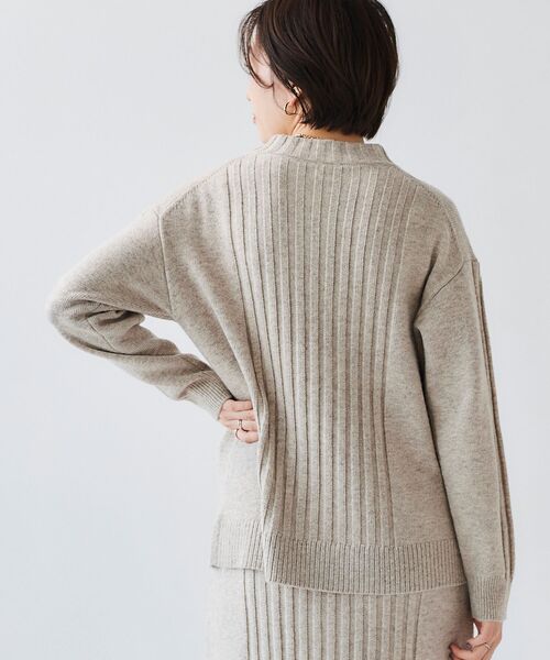 le.coeur blanc（ルクールブラン）の「ボトルネックリブデザインニット（ニット/セーター・レディース・ブラウン/ベージュ・38）」の3枚目の写真
