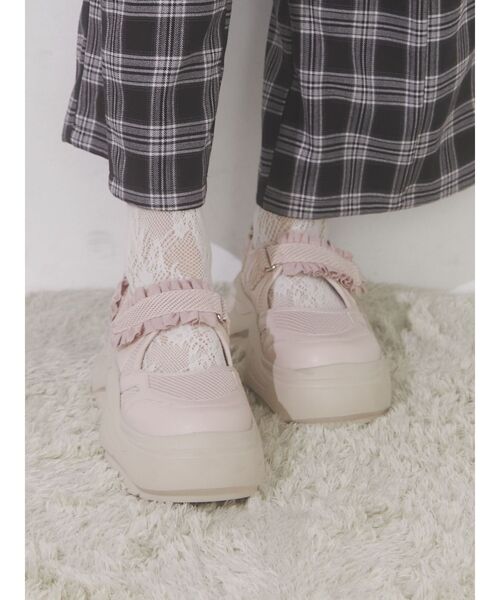 merry jenny（メリージェニー）の「フリルメッシュベルクロスニーカー（スニーカー・レディース・アイボリー/ブラック・LARGE/MEDIUM）」の11枚目の写真