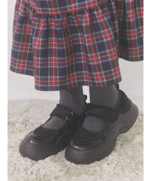 merry jenny（メリージェニー）の「フリルメッシュベルクロスニーカー（スニーカー・レディース・アイボリー/ブラック・LARGE/MEDIUM）」の20枚目の写真