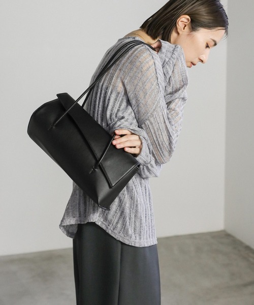 select MOCA（セレクトモカ）の「【ZOZO限定】スクエアハンドルバッグ（ハンドバッグ・レディース・ブラック/シルバー・FREE）」の11枚目の写真