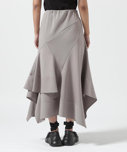 AULA(アウラ)の「AULA/アウラ/Random Flare Hem Skirt(スカート・レディース・シルバー/ブラック・F)」の11枚目の写真