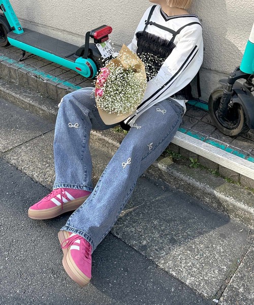 Alley by w closet（アリーバイダブルクローゼット）の「【Alley】パールリボン付きデニムパンツ（デニムパンツ・レディース・ブルー・FREE）」の7枚目の写真