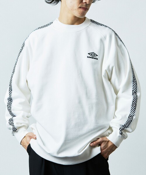 UMBRO（アンブロ）の「UMBRO/アンブロ 別注 Raglan Line Sweat/ラグランスリーブ ライン スウェット（スウェット・メンズ・ホワイト/ブラック/グレー/グリーン/ネイビー・MEDIUM/LARGE/X-LARGE）」の17枚目の写真