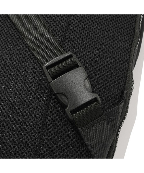 ☆韓国の人気☆【KIRSH】☆POCKET UTILITY SLINGBAG☆ Designer fashion, Seoul-fully created | W Concept