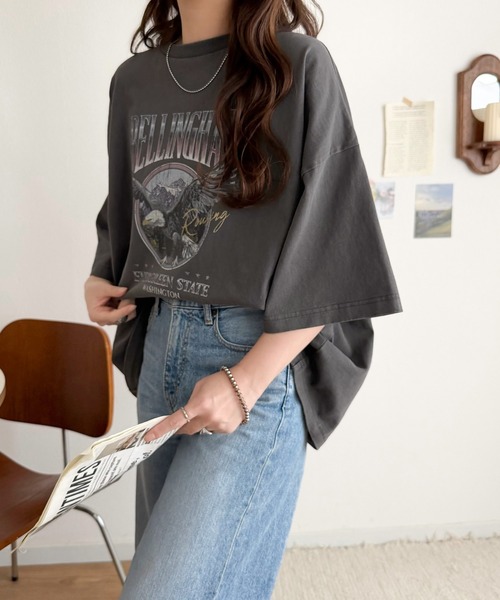 Java（ジャバ）の「【ロンT登場！】《JaVaジャバコラボ》ゆるっとカジュアルに着こなす。綿100%ピグメント加工グラフィックプリントTシャツ＆ロンT(半袖)(長袖)（Tシャツ/カットソー・レディース・A/E/C/D/B/G/F/ブラック系2/ブラック系3/ブラック系1・LARGE/MEDIUM/SMALL/X-LARGE）」の15枚目の写真