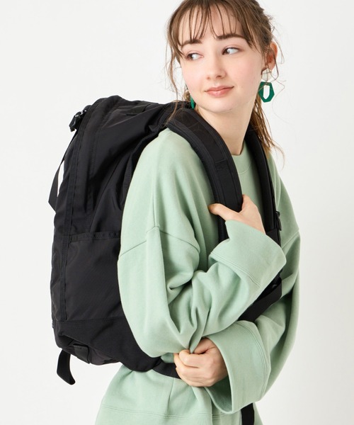 GREGORY(グレゴリー)の「DAYPACK DSP / デイパック ダブルサイドポケット / デザートサンド(バックパック/リュック・メンズ・サンドベージュ・FREE)」の10枚目の写真