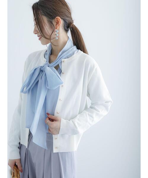 Te chichi(テチチ)の「12G金釦天竺クルーカーディガン(カーディガン/ボレロ・レディース・ブラック/オフホワイト/ブルー/グレー/ピンク・F)」の2枚目の写真