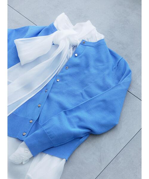 Te chichi(テチチ)の「12G金釦天竺クルーカーディガン(カーディガン/ボレロ・レディース・ブラック/オフホワイト/ブルー/グレー/ピンク・F)」の4枚目の写真