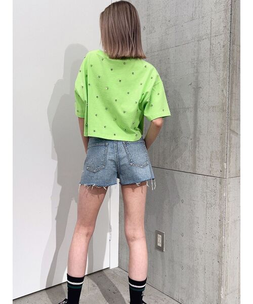 GYDA（ジェイダ）の「ハイウエスト LEFT HEM ダメージデニム ショートパンツ（デニムパンツ・レディース・ブルー/ライトブルー・X-SMALL/SMALL/MEDIUM）」の12枚目の写真