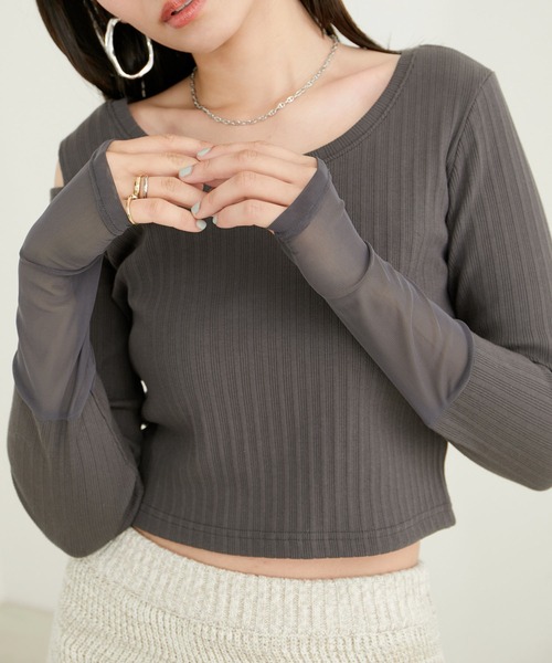 VIS（ビス）の「ショルダーカットアウトショート丈プルオーバー（Tシャツ/カットソー・レディース・チャコールグレー/ホワイト/オレンジ系その他2・FREE）」の2枚目の写真