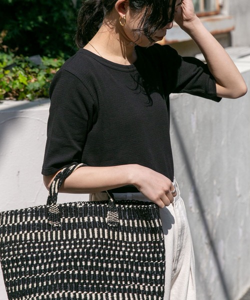 FORK&SPOON（フォークアンドスプーン）の「FORK&SPOON　ワッフルジャガードTシャツ（Tシャツ/カットソー・レディース・ブラウン系その他/ブラック/ブラック系その他/オフホワイト・1）」の3枚目の写真