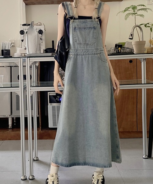 aimoha（アイモハ）の「デニムスカートオーバーオール（サロペット/オーバーオール・レディース・ブルー・LARGE/MEDIUM/SMALL）」の3枚目の写真