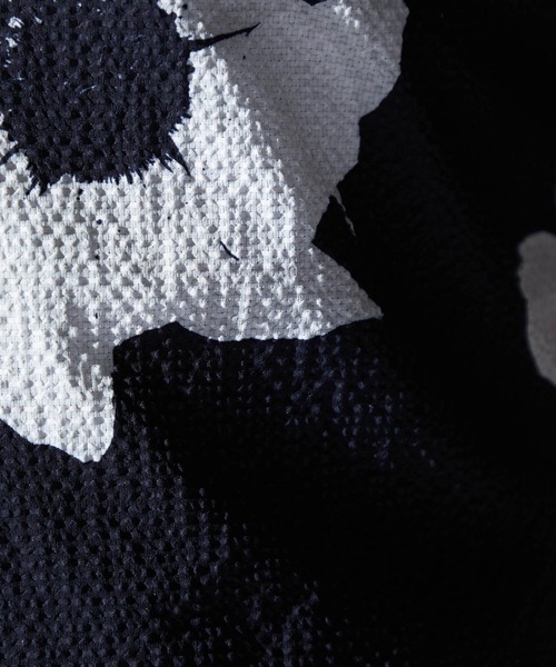 HIDEAWAYS NICOLE（ハイダウェイニコル）の「マイクロサッカープリントシャツ（シャツ/ブラウス・メンズ・ネイビー×ホワイト/ホワイト×ネイビー/ホワイト系/ホワイト×ブラック・MEDIUM/X-LARGE/LARGE）」の5枚目の写真