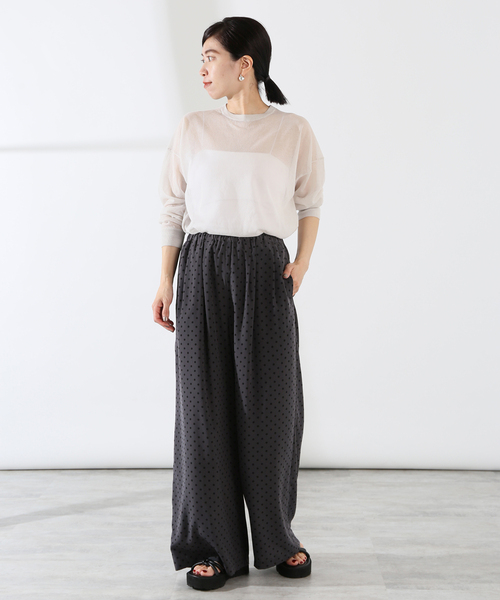 VERMEIL par iena(ヴェルメイユパーイエナ)の「《追加》ドットワイドパンツ(その他パンツ・レディース・ネイビー/チャコールグレー・38/36/40)」の13枚目の写真