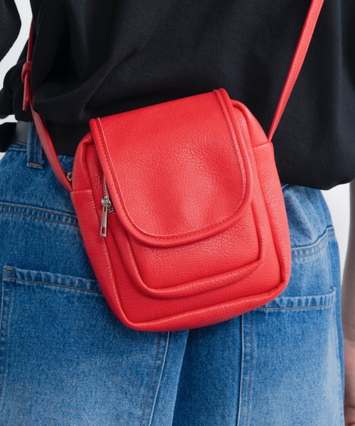 SINSS（シンス）の「Mini shoulder bag /ミニショルダーバッグ（ショルダーバッグ・メンズ・ブラック/レッド/ナチュラル/ダークブラウン/ウッド/ブラック系その他/ブラウン系その他/チャコール/ブラウン・FREE）」の9枚目の写真