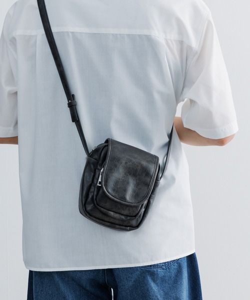 MYSTR（ミスタ）の「Leather Square Mini Shoulder Bag