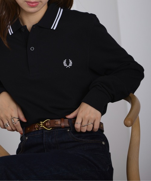 FRED PERRY(フレッドペリー)の「【FRED PERRY】Ls Twin Tipped Polo Shirt フレッドペリー ティップライン長袖ポロシャツ ワンポイントロゴ刺繍 M3636(ポロシャツ・レディース・ブラック/アイボリー/ダークグリーン/ブラック系その他4/ネイビー/カーキ/ネイビー系2/バーガンディー/ブラウン/ネイビー系3/オリーブ/ネイビー系4/カーキ系2/ブラウン系その他2・XS/S/M/L/XL)」の2枚目の写真