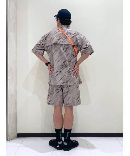 HEREIAM（ヘレイアム）の「【HEREIAM MEN】撥水／サマータフタシャツ（シャツ/ブラウス・メンズ・カーキ系/ブラック・LARGE/MEDIUM）」の14枚目の写真