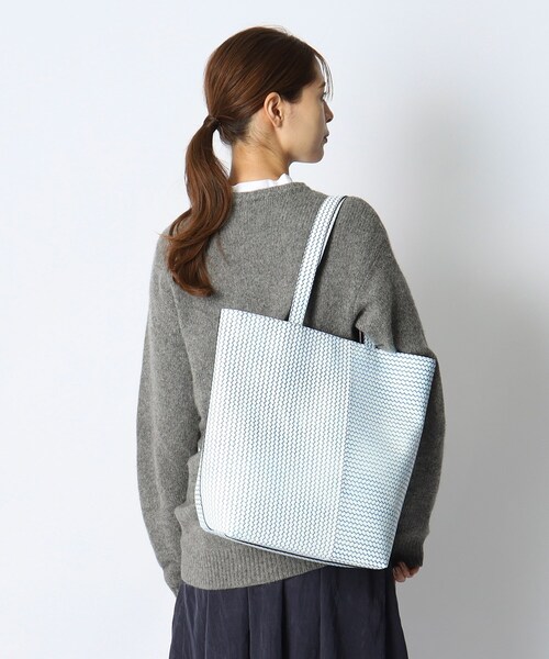 HIROKO HAYASHI（ヒロコハヤシ）の「OTTICA（オッティカ） トートバッグL（トートバッグ・レディース・グリーン/アイボリー/ブルー系その他/グレー・00）」の19枚目の写真