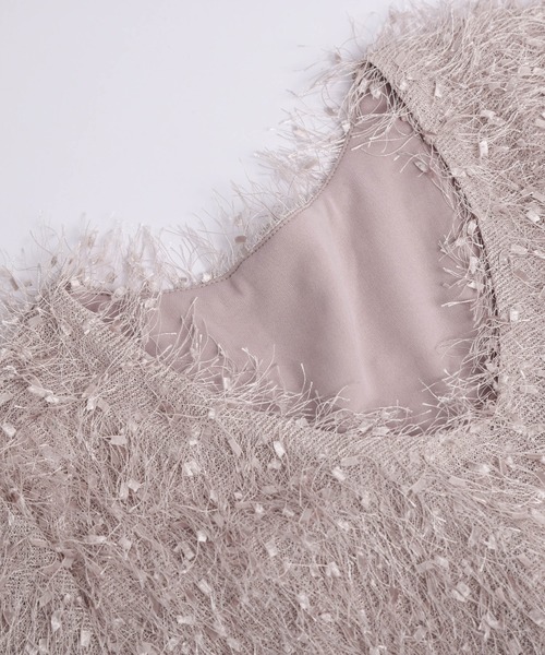 AMELY（エミリー）の「フェザーフリンジ ペプラムトップス（その他トップス・レディース・ブラック/ベージュ/ホワイト/ピンク・フリー）」の11枚目の写真