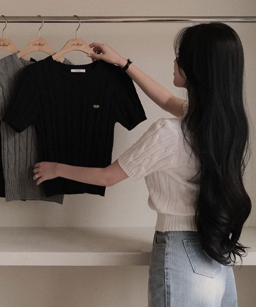 BEIDELLI（ベイデリー）の「[BELLIDE MADE] ホーリンケーブルクロップラウンド半袖ニット（ニット/セーター・レディース・ホワイト/ネイビー/グレー/ブラック/ピンク・FREE）」の15枚目の写真