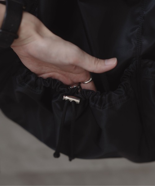 epnok（エプノック）の「シャーリングナップサック（バックパック/リュック・メンズ・ブラック・ONE SIZE）」の5枚目の写真