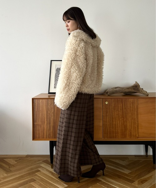 mic by Olu.（ミックバイオルドット）の「【ZOZOTOWN限定】プードルファーコート（その他アウター・レディース・アイボリー/グレー/グレイッシュベージュ・FREE）」の11枚目の写真