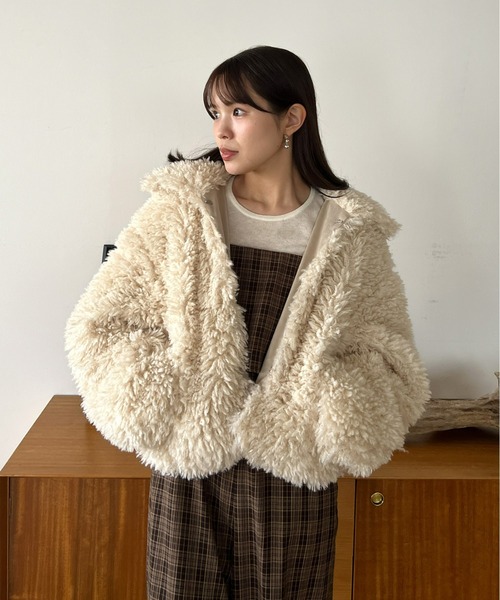 mic by Olu.（ミックバイオルドット）の「【ZOZOTOWN限定】プードルファーコート（その他アウター・レディース・アイボリー/グレー/グレイッシュベージュ・FREE）」の7枚目の写真