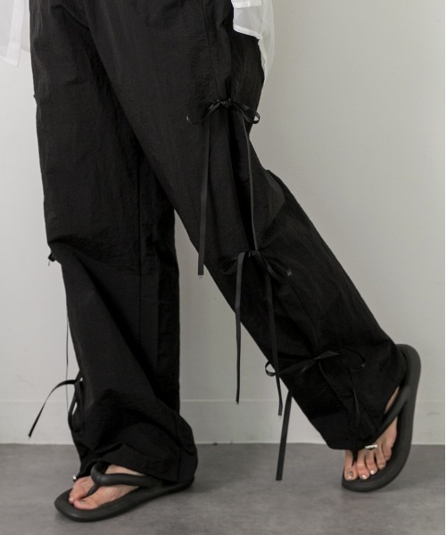 ad thie(アドティエ)の「サイドリボン パラシュートパンツ(その他パンツ・レディース・ブラック/カーキ/グレー/ナチュラル・FREE)」の6枚目の写真