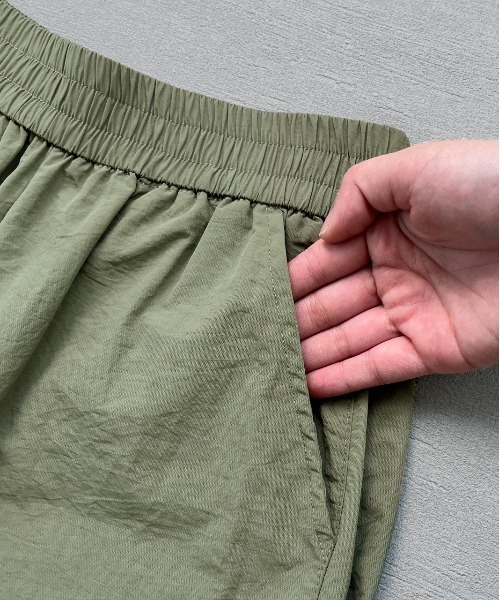 ad thie(アドティエ)の「サイドリボン パラシュートパンツ(その他パンツ・レディース・ブラック/カーキ/グレー/ナチュラル・FREE)」の15枚目の写真