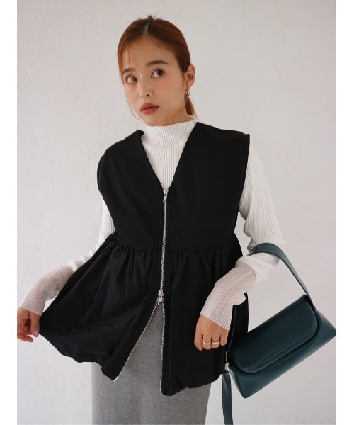 TRUNC(トランクエイティーエイト)の「Balloon Combi Zip Tops(ベスト・レディース・ブラック/アイボリー・FREE)」の2枚目の写真