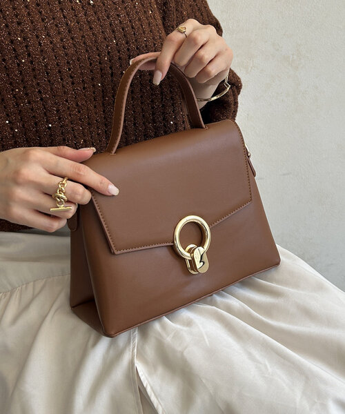 Thevon(ゼボン)の「GLDバックル合皮ショルダー(ショルダーバッグ・レディース・ブラック/グレイッシュベージュ/ブラウン・FREE)」の3枚目の写真