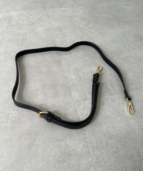 Thevon(ゼボン)の「GLDバックル合皮ショルダー(ショルダーバッグ・レディース・ブラック/グレイッシュベージュ/ブラウン・FREE)」の16枚目の写真