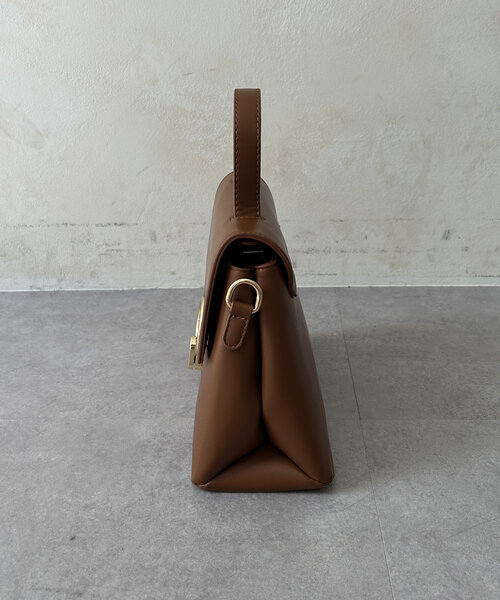 Thevon(ゼボン)の「GLDバックル合皮ショルダー(ショルダーバッグ・レディース・ブラック/グレイッシュベージュ/ブラウン・FREE)」の10枚目の写真