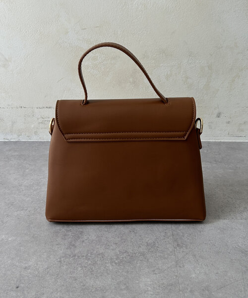 Thevon(ゼボン)の「GLDバックル合皮ショルダー(ショルダーバッグ・レディース・ブラック/グレイッシュベージュ/ブラウン・FREE)」の9枚目の写真