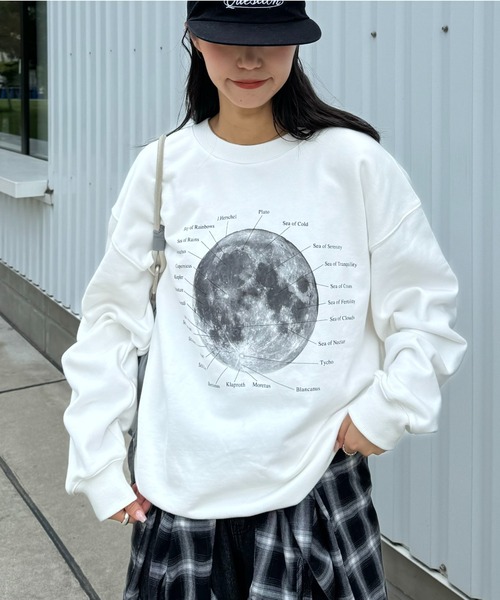 CIAOPANIC TYPY（チャオパニックティピー）の「【UNISEX】MOON/EARTHスウェット（スウェット・レディース・グレー/ブラック/ホワイト/ホワイト系その他・MEDIUM/LARGE）」の12枚目の写真