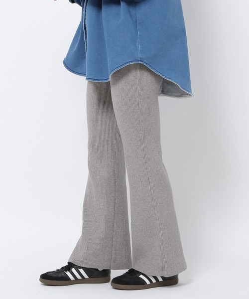 HEREIAM（ヘレイアム）の「【HEREIAM】マシンウォッシャブル可/ファインタッチフレアニットパンツ（その他パンツ・レディース・グレー/ブラック・SMALL/MEDIUM）」の6枚目の写真