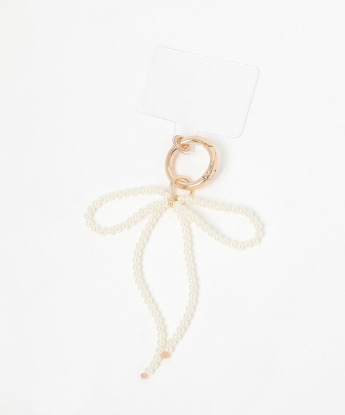 LAKOLE(ラコレ)の「パールリボンスマホストラップ / 144572(スマホグッズ・レディース・ホワイト・FREE)」の1枚目の写真