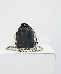 AULENTTI | 【AULENTTI/オウレンティ】キルティング巾着バッグ(ショルダーバッグ)