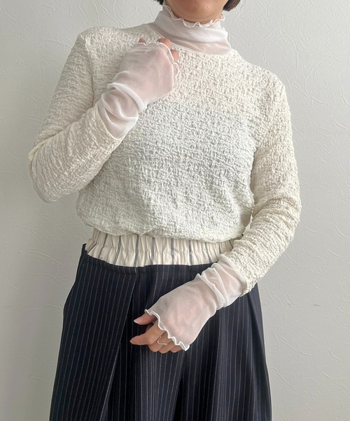 LHELBIE(レルビエ)の「レイヤードライクシャーリングトップス(Tシャツ/カットソー・レディース・オフホワイト/ブラック/イエロー系その他・M)」の2枚目の写真