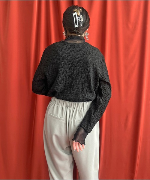 LHELBIE(レルビエ)の「レイヤードライクシャーリングトップス(Tシャツ/カットソー・レディース・オフホワイト/ブラック/イエロー系その他・M)」の13枚目の写真