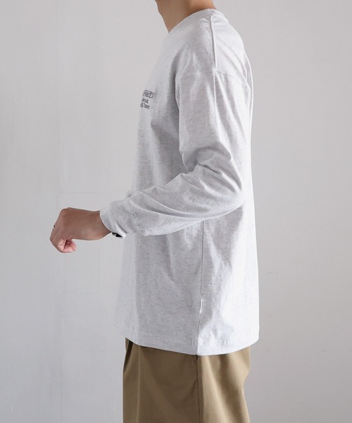 ANME(アンメ)の「ERAReactエンブロイダリーロゴ長袖Tシャツ(Tシャツ/カットソー・レディース・ネイビー/オートミール/チャコールグレー/オフホワイト・M/L)」の12枚目の写真