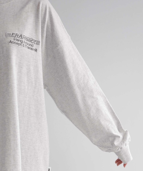 ANME(アンメ)の「ERAReactエンブロイダリーロゴ長袖Tシャツ(Tシャツ/カットソー・レディース・ネイビー/オートミール/チャコールグレー/オフホワイト・M/L)」の18枚目の写真